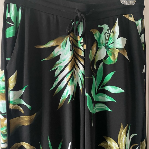 Ralph Lauren Wide leg Tropical Palazzo pants - Picture 4 of 6